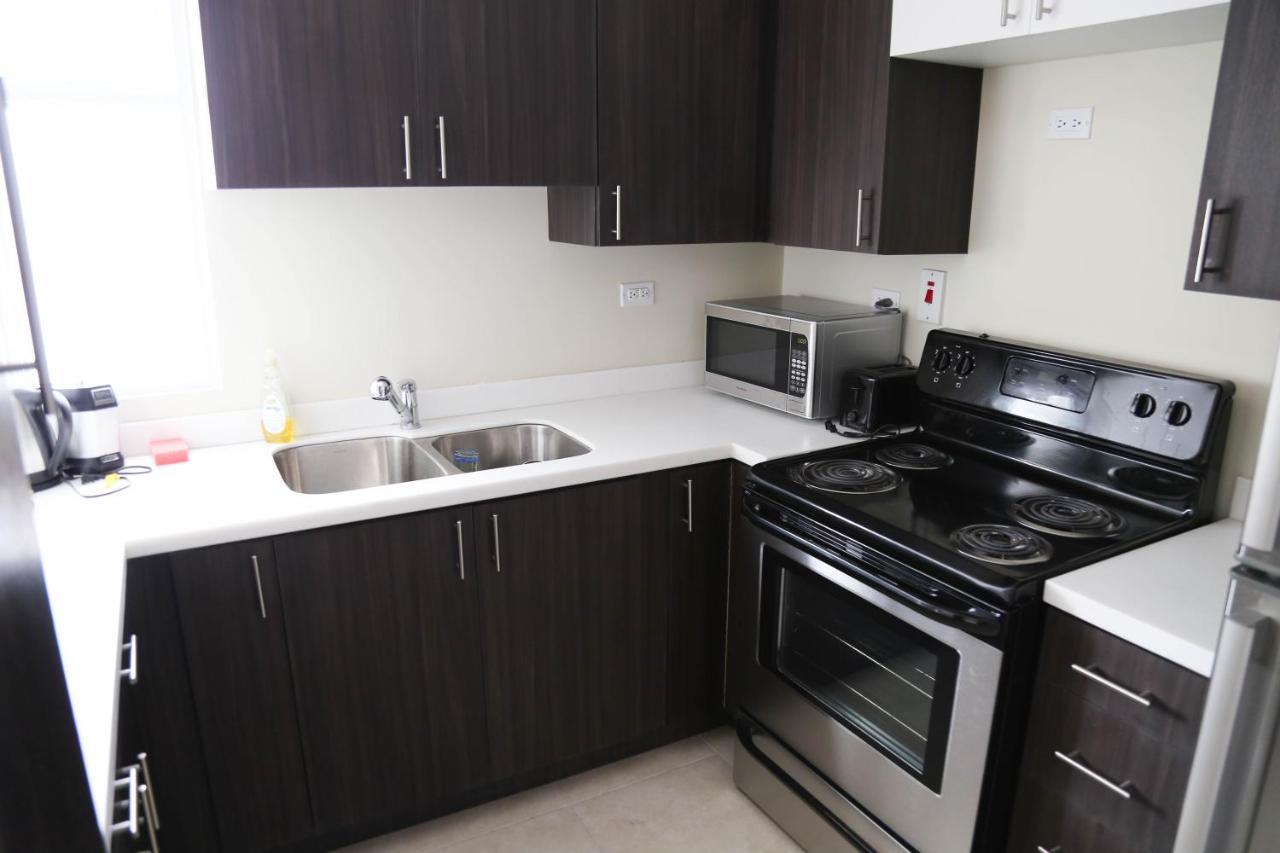New Kingston Luxurious Secure Condo Bagian luar foto